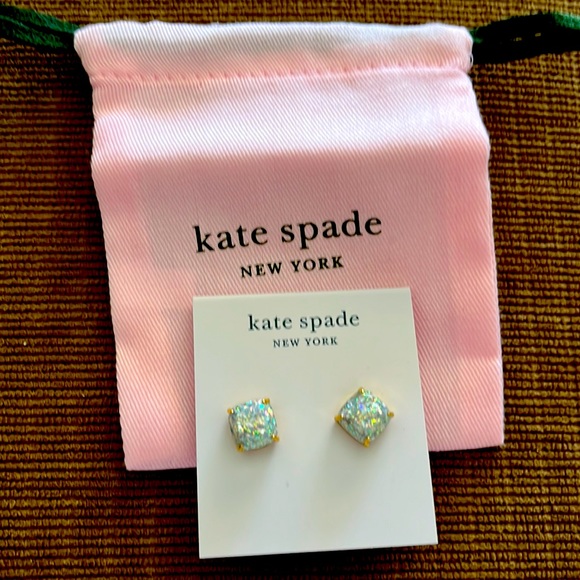 kate spade Jewelry - BNWT Kate SpDe Stud earrings.